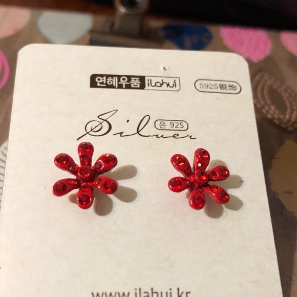Red Flower 3D Sterling Darling Fashion Earrings - Picture 5 of 7